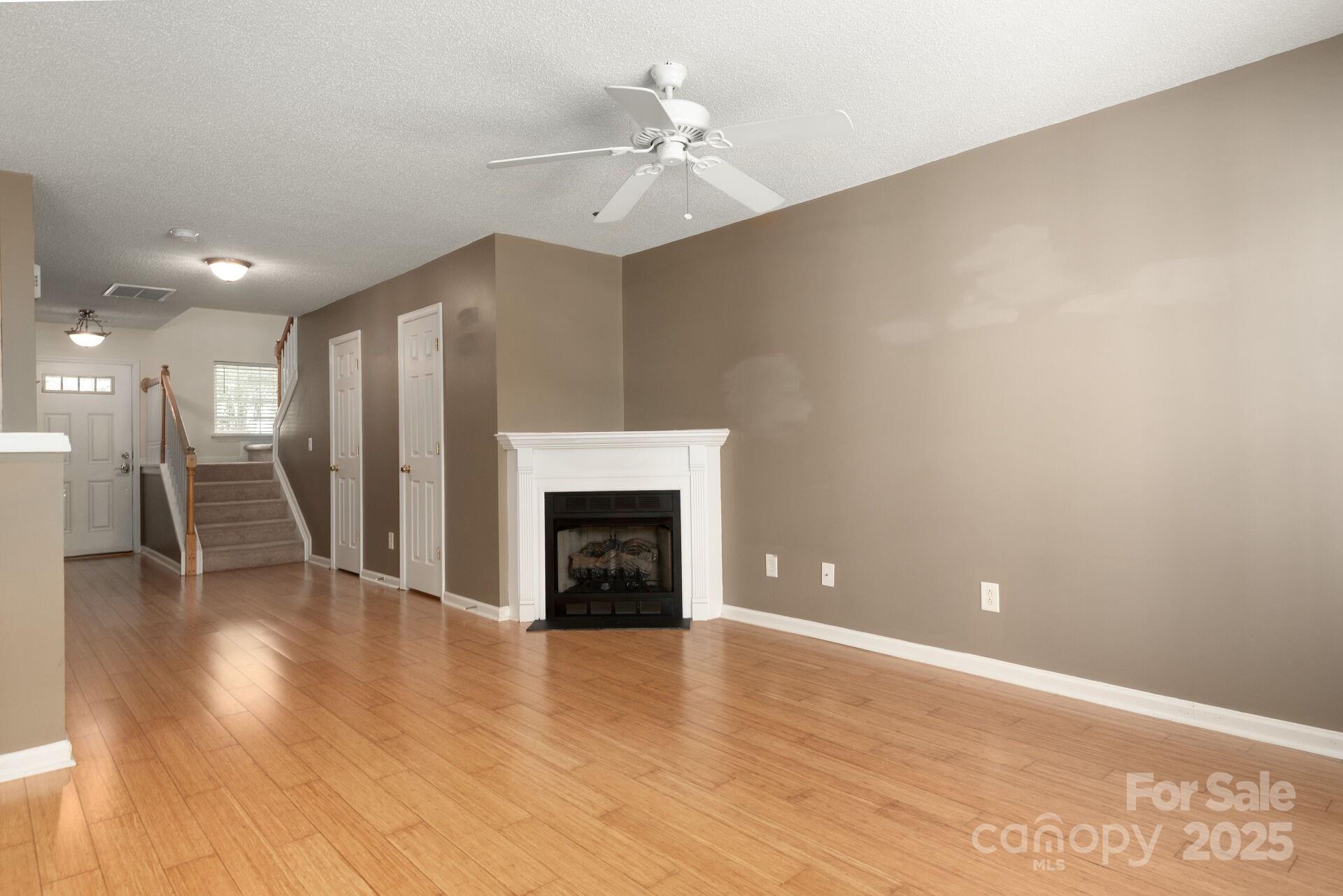 10613 Prairie Ridge Lane Charlotte, NC 28213 - Photo 3 of 24 Gallery Image 3
