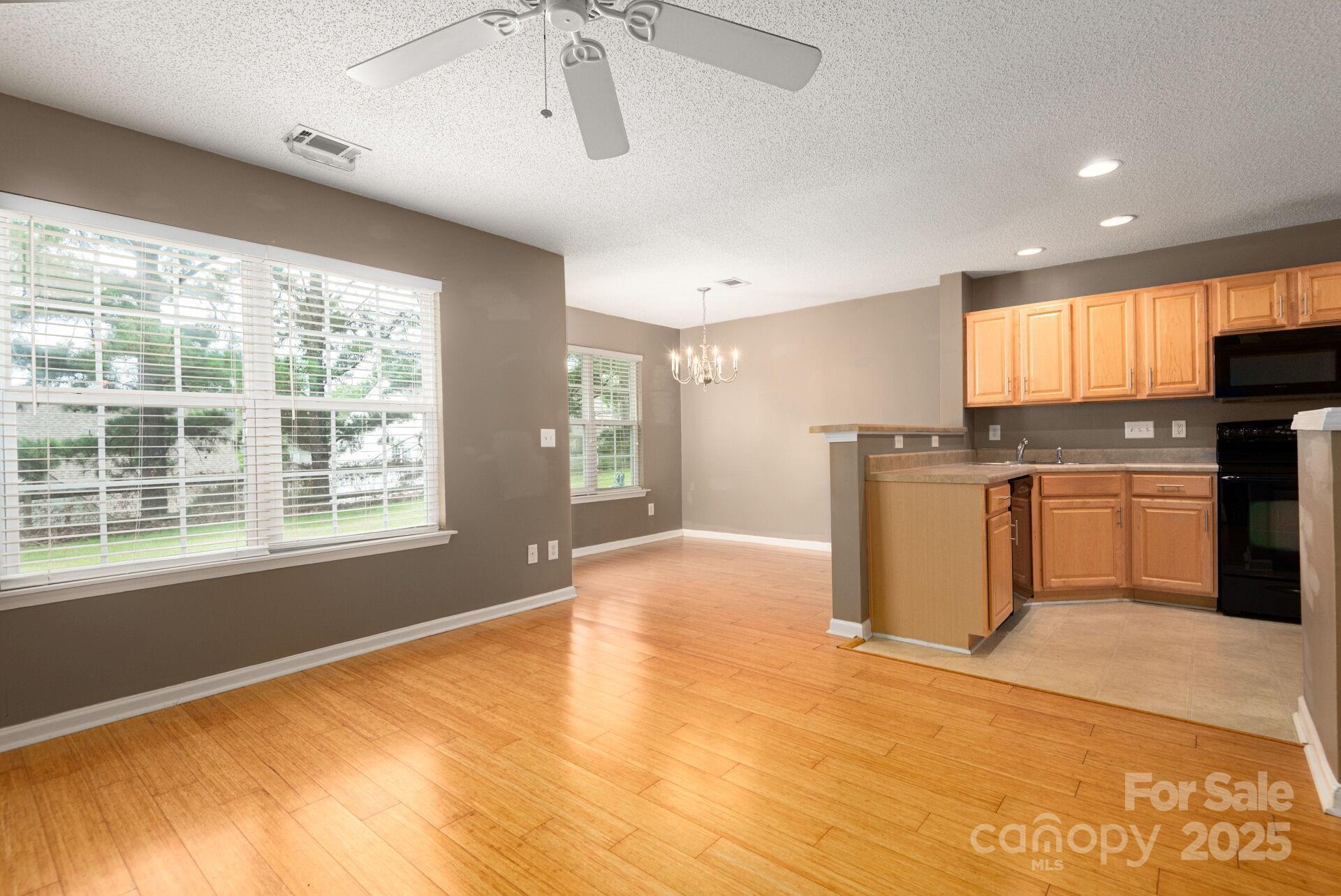 10613 Prairie Ridge Lane Charlotte, NC 28213 - Photo 4 of 24 Gallery Image 4