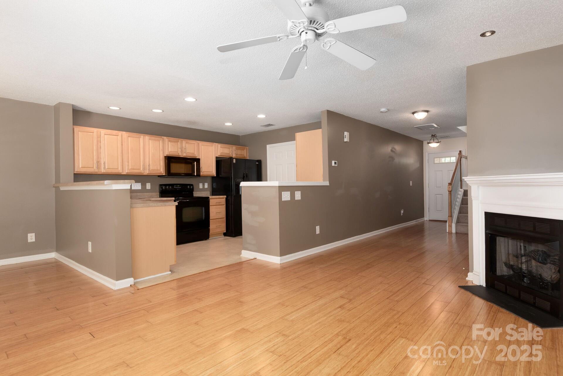 10613 Prairie Ridge Lane Charlotte, NC 28213 - Photo 6 of 24 Gallery Image 6