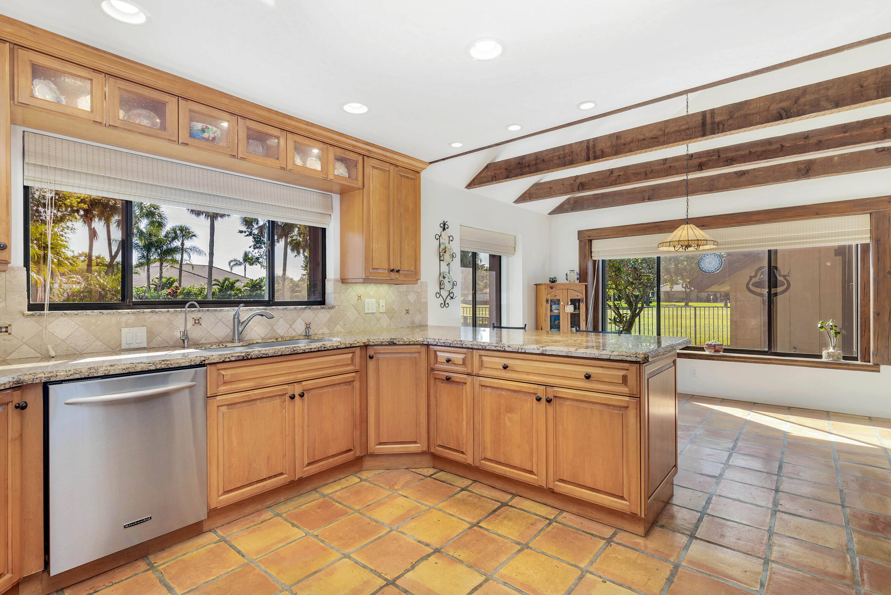 29 Cambria Road West Palm Beach Gardens, FL 33418 - Photo 12 of 35 Kitchen
