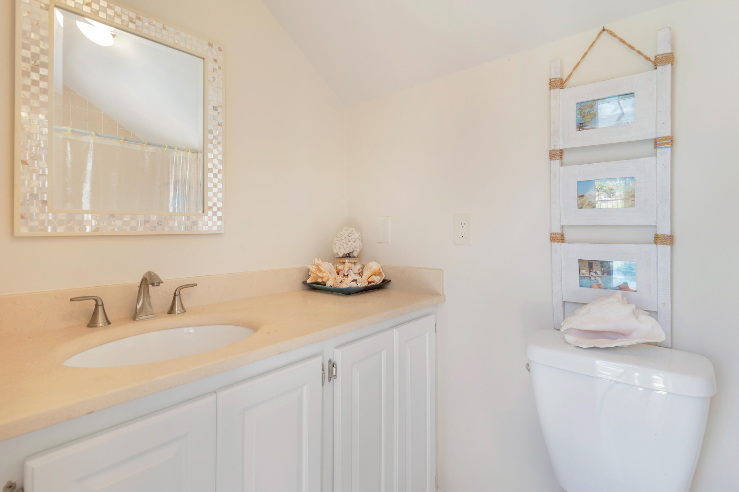 29 Cambria Road West Palm Beach Gardens, FL 33418 - Photo 29 of 35 Full Cabana Bathroom by Pool