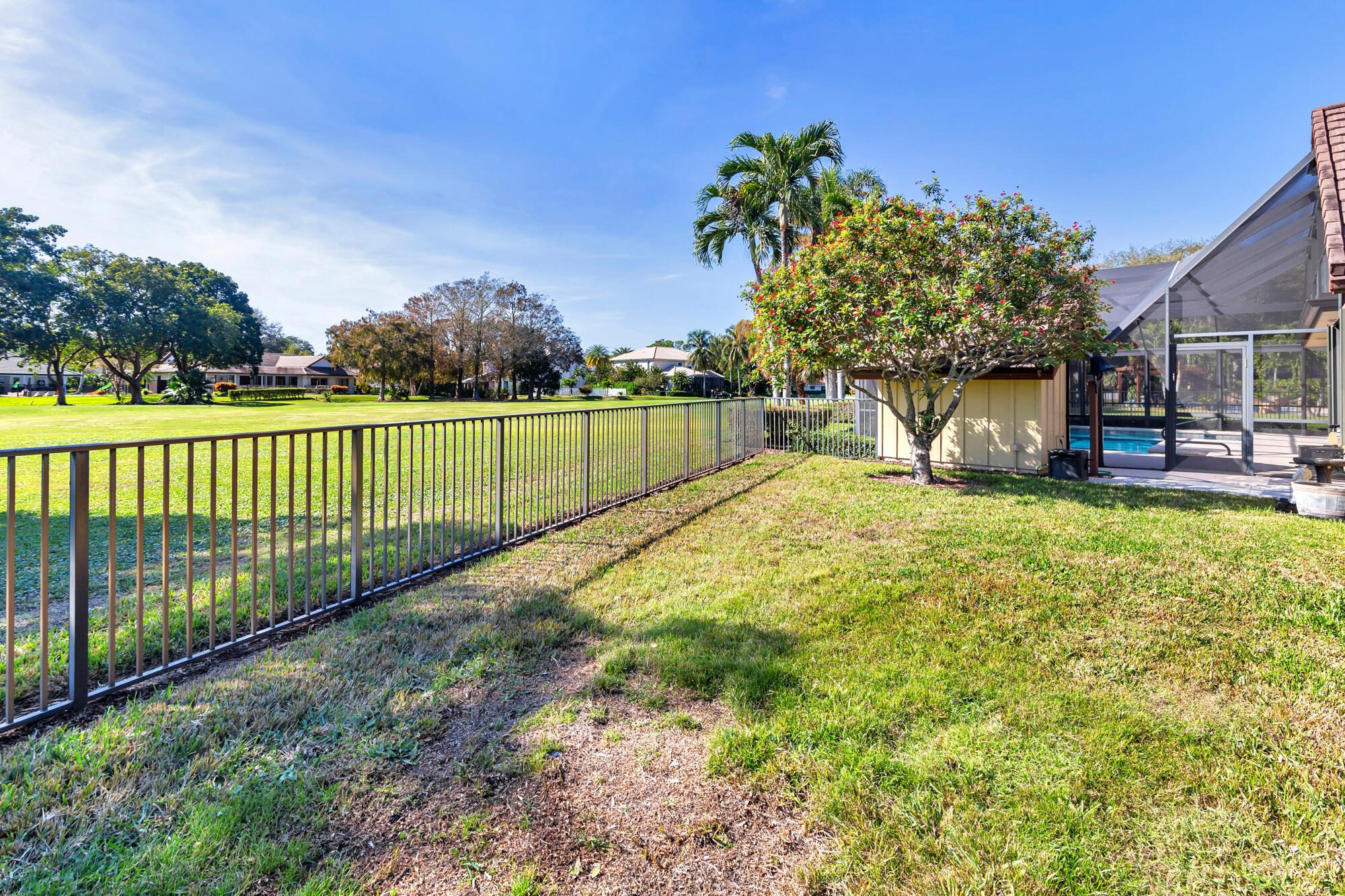 29 Cambria Road West Palm Beach Gardens, FL 33418 - Photo 30 of 35 Fenced-In Pet Area