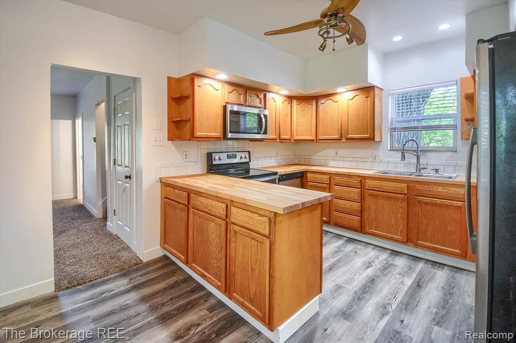 3511 Field Road Clio, MI 48420 - Photo 13 of 38