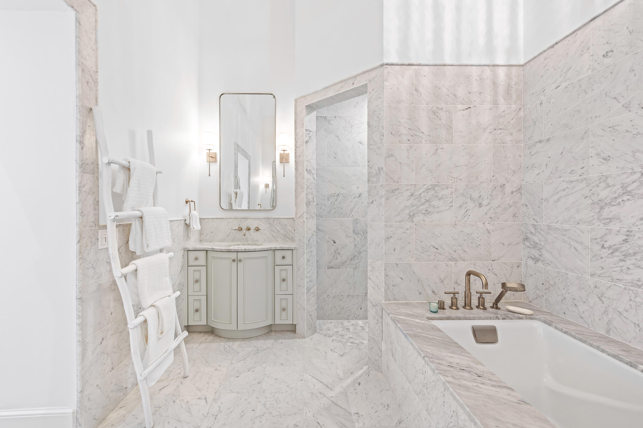 36 Seven Wells Court, Unit A4 Inlet Beach, FL 32461 - Photo 7 of 21 a bathroom with a bathtub sink a toilet and a mirror