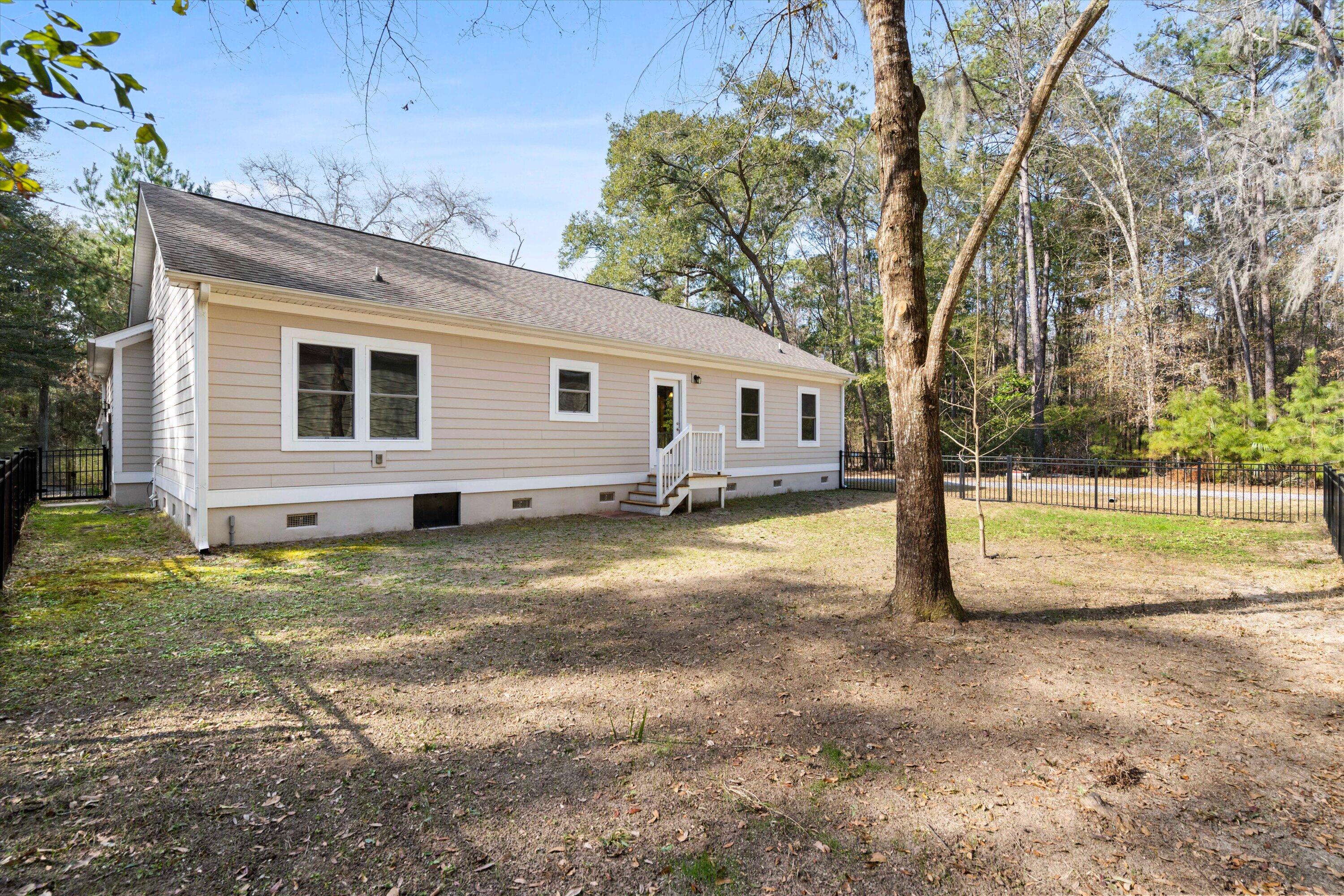 8255 Chisolm Plantation Road Edisto Island, SC 29438 - Photo 26 of 49 26-DSC07026_1