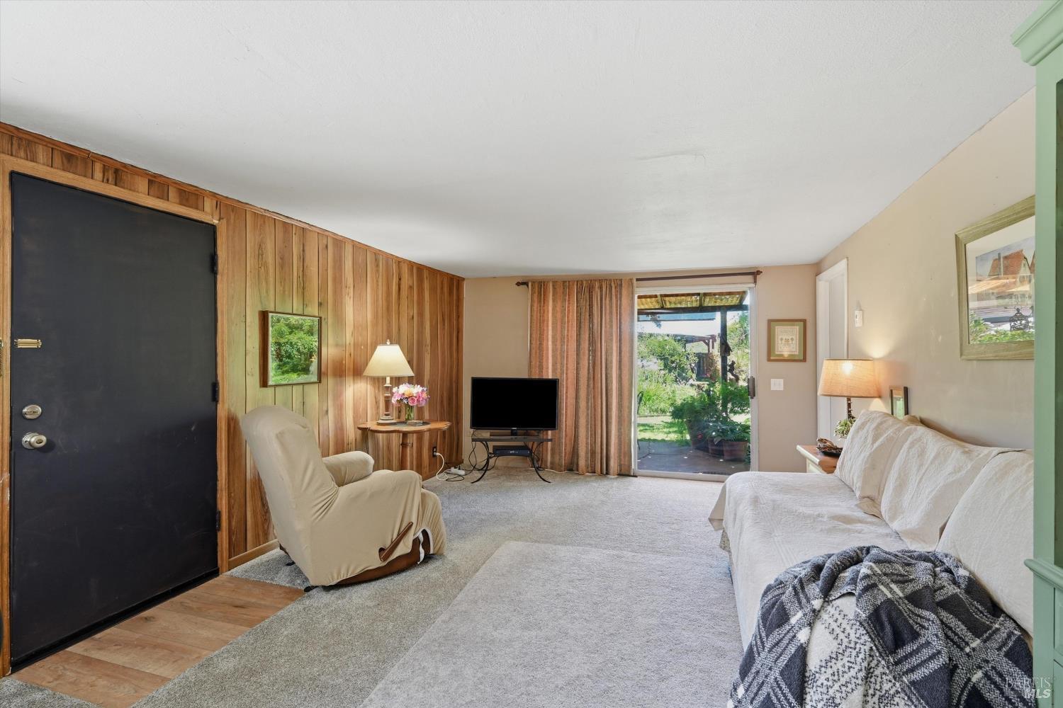 4941 Hansen Drive Santa Rosa, CA 95409 - Photo 23 of 35 Fresh carpet and new LVP at entry and in kitchen of Granny.