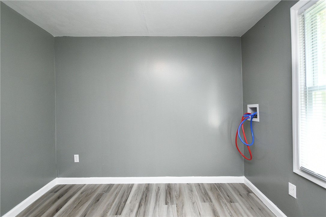 102 Hunter Street Anderson, SC 29625 - Photo 24 of 31 Laundry area, office, media room. Washer/Dryer con