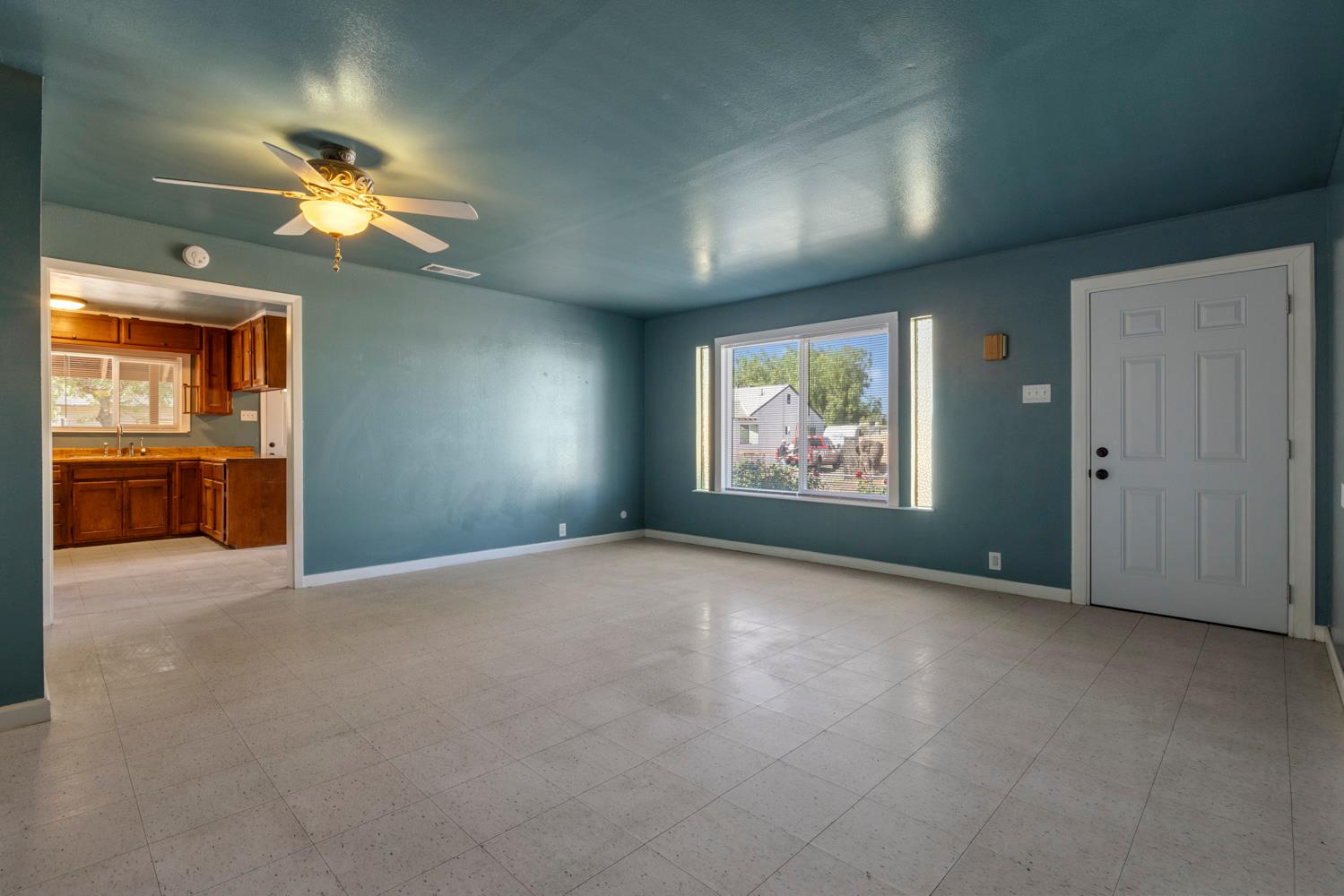 30 A Street Modesto, CA 95357 - Photo 5 of 29