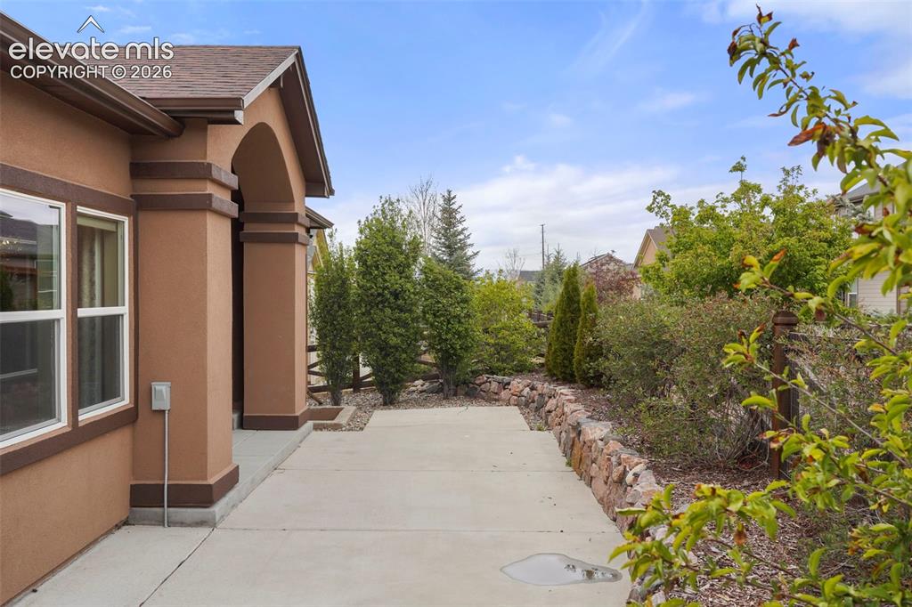 7215 Rim Bluff Lane Colorado Springs, CO 80927 - Photo 27 of 38
