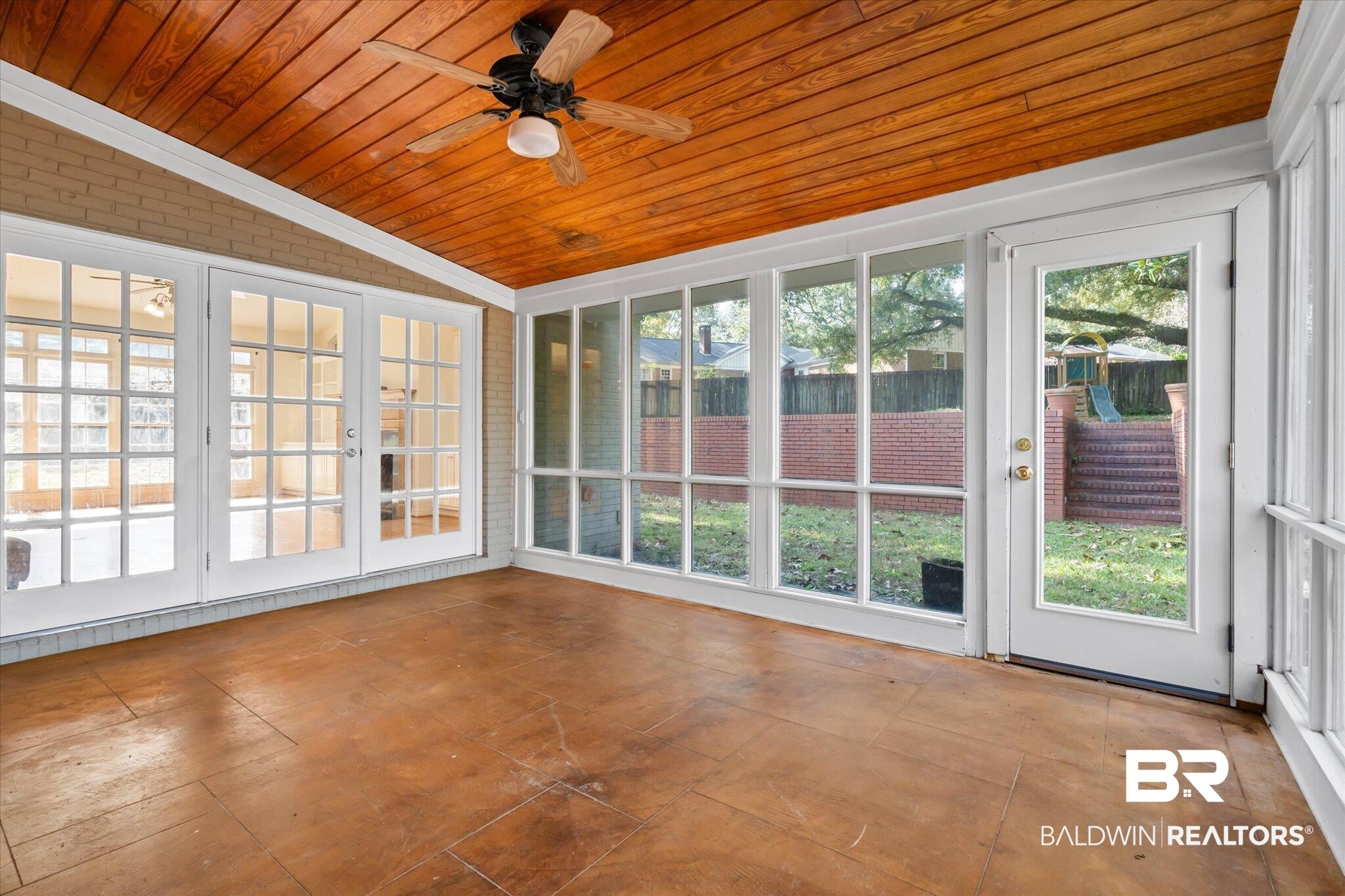 3807 Hillcrest Lane Mobile, AL 36693 - Photo 24 of 28 Sunroom Off Great Room