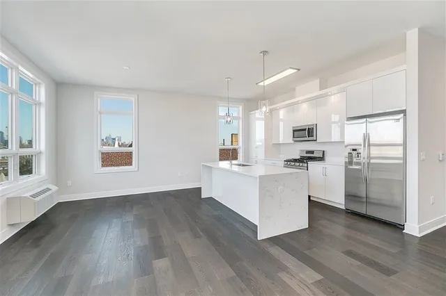 $3,700 | 119 Peter Street, Unit 509, Union City, NJ 07087