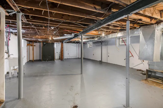 $79,000 | 15763 Robson Street, Detroit, MI 48227