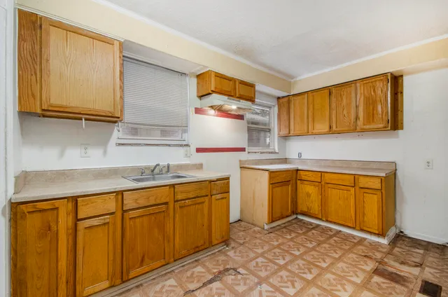 $79,000 | 15763 Robson Street, Detroit, MI 48227