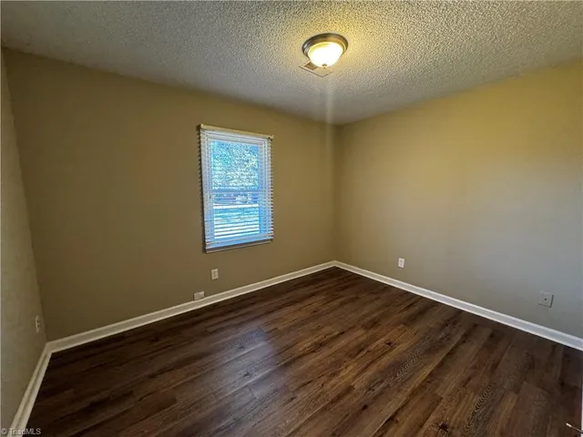 $1,695 | 336 Cheltenham Drive, Winston-Salem, NC 27103