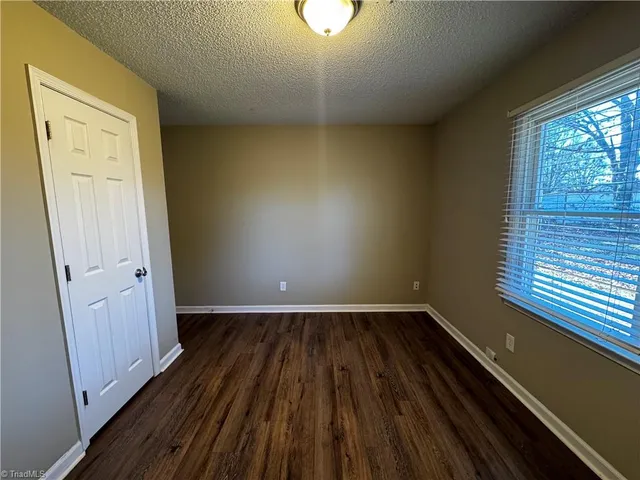 $1,695 | 336 Cheltenham Drive, Winston-Salem, NC 27103