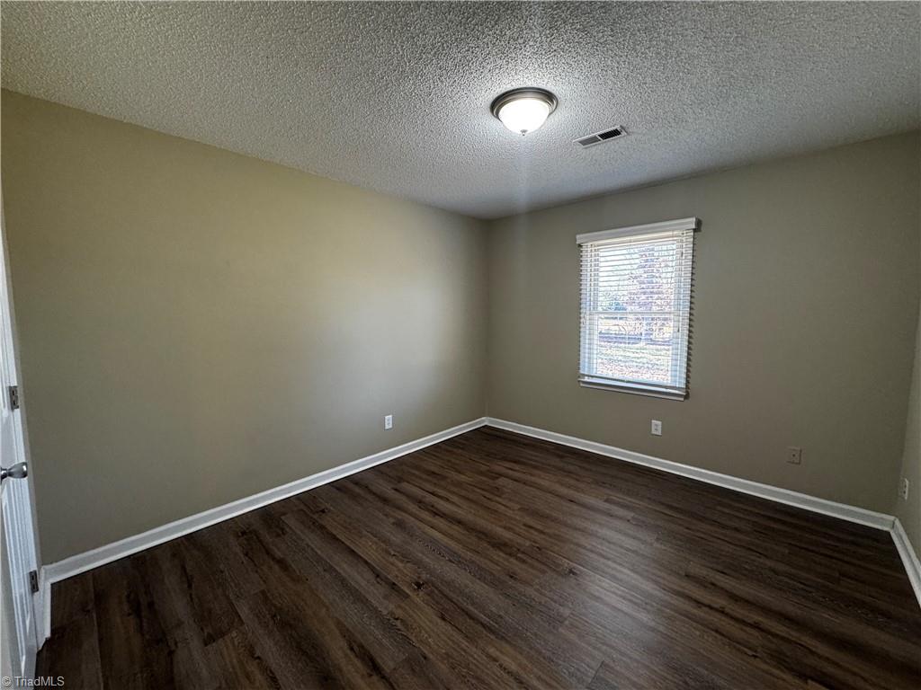 336 Cheltenham Drive Winston-Salem, NC 27103 - Photo 15 of 17