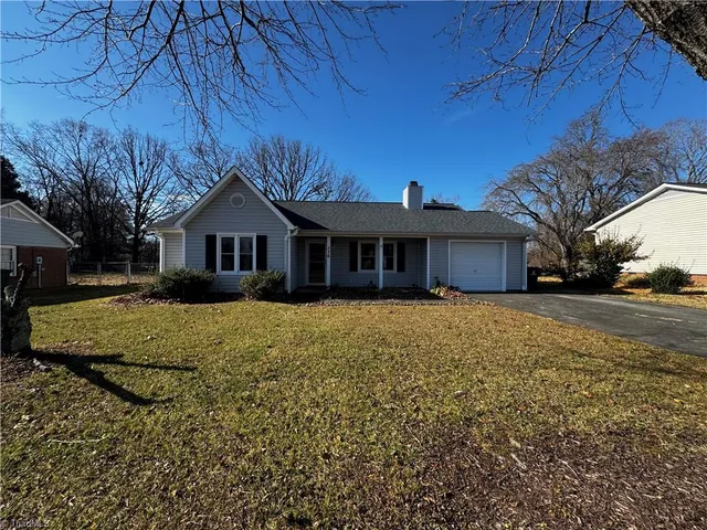 $1,695 | 336 Cheltenham Drive, Winston-Salem, NC 27103