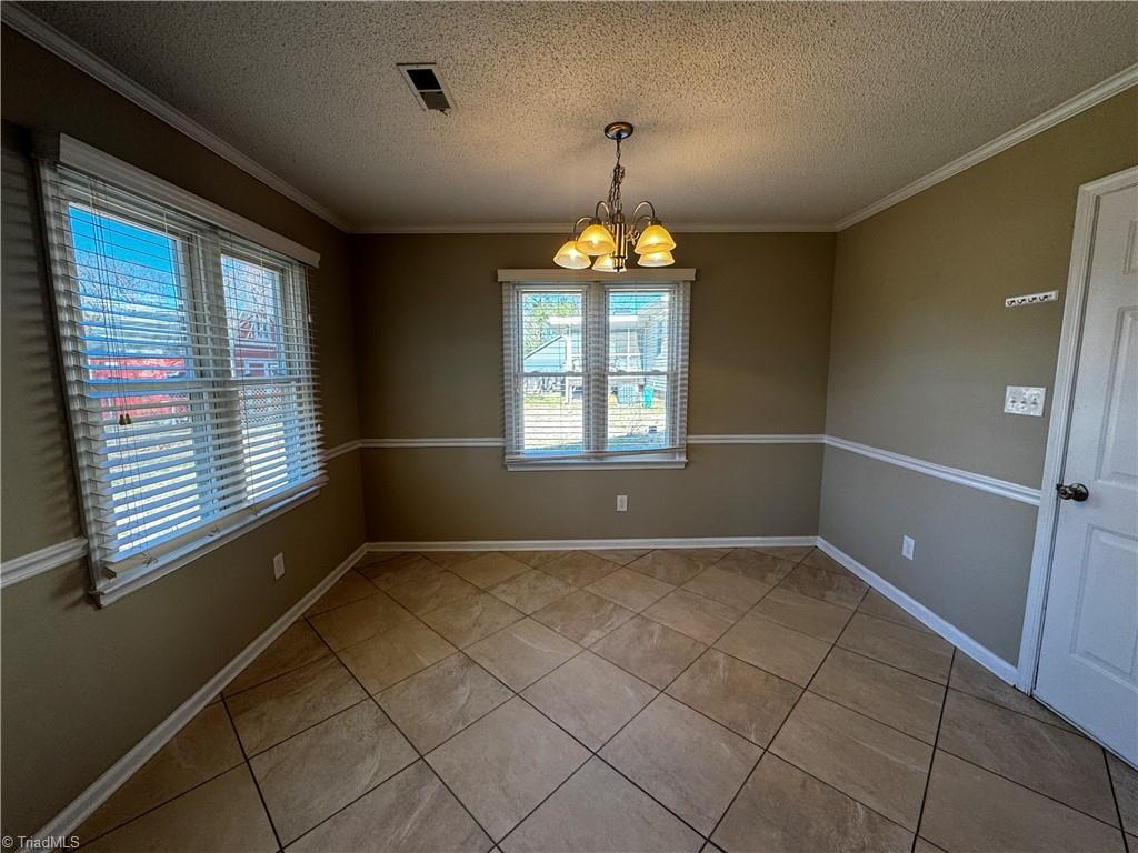 336 Cheltenham Drive Winston-Salem, NC 27103 - Photo 3 of 17