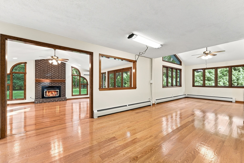 291 Pochassic Road Westfield, MA 01085 - Photo 15 of 41