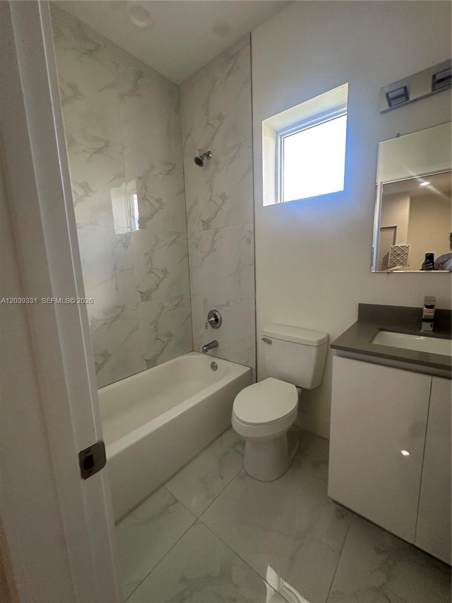 6410 Southwest 139th Avenue Road, Unit 203 Miami, FL 33175 - Photo 6 of 11