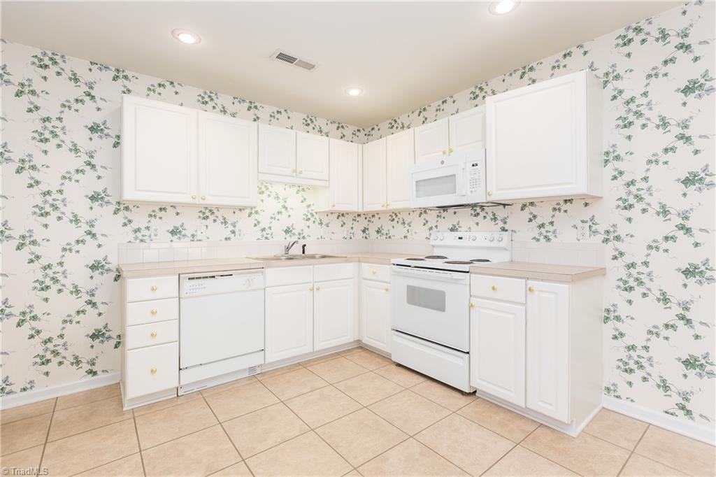 7500 Riverside Court Clemmons, NC 27012 - Photo 13 of 39 Gallery Image 13