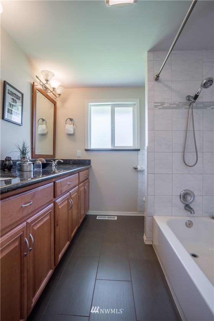 1000 Aberdeen Avenue Northeast Renton, WA 98056 - Photo 13 of 15 Gallery Image 13