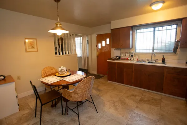 $899,000 | 5025 El Paraiso Avenue, Sacramento, CA 95824