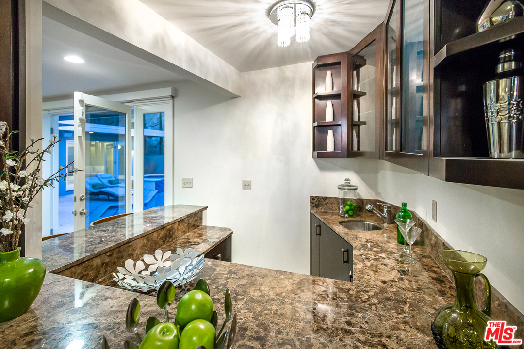 1840 Deermont Road Glendale, CA 91207 - Photo 13 of 32