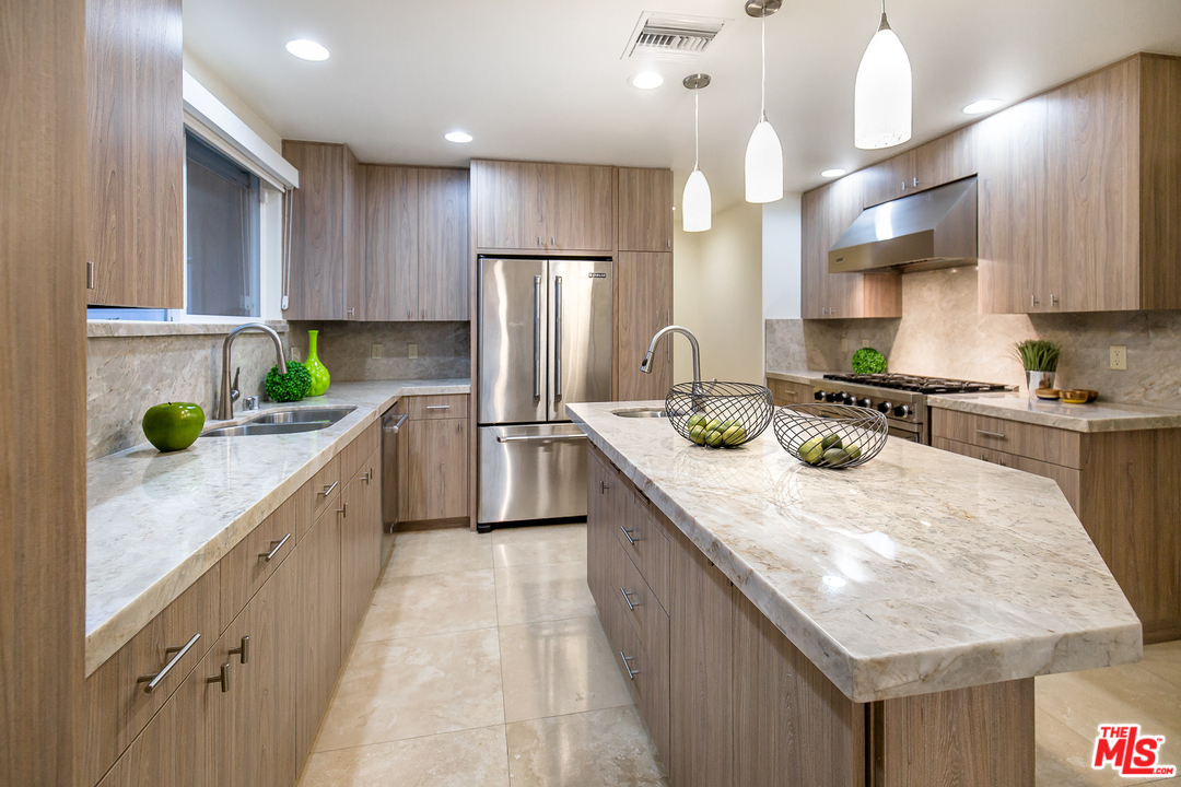 1840 Deermont Road Glendale, CA 91207 - Photo 17 of 32