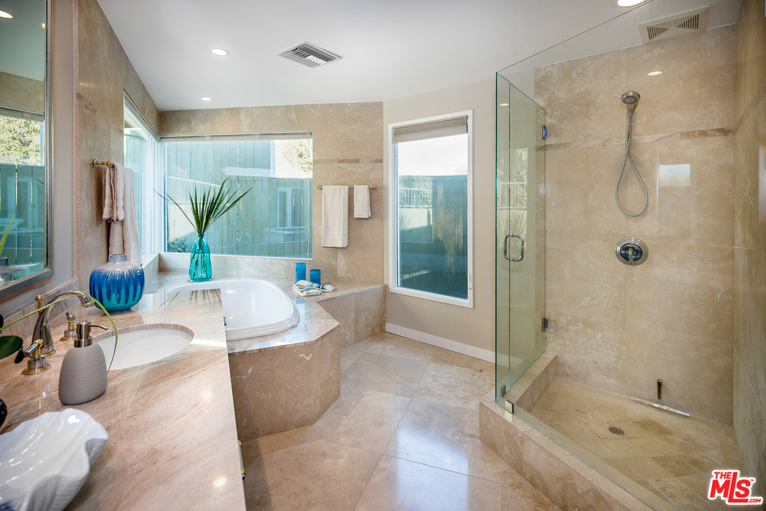 1840 Deermont Road Glendale, CA 91207 - Photo 26 of 32