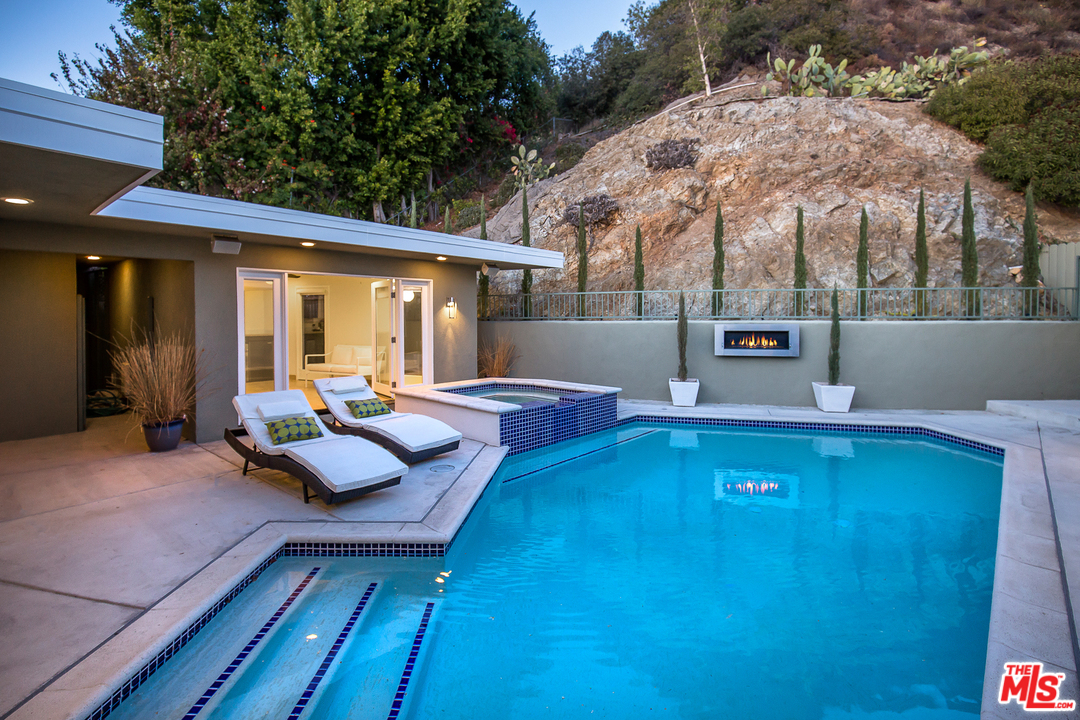1840 Deermont Road Glendale, CA 91207 - Photo 28 of 32