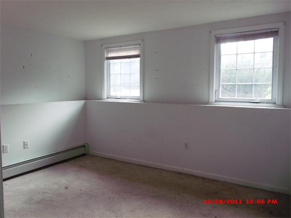 173 Fitch Road Clinton, MA 01510 - Photo 8 of 14