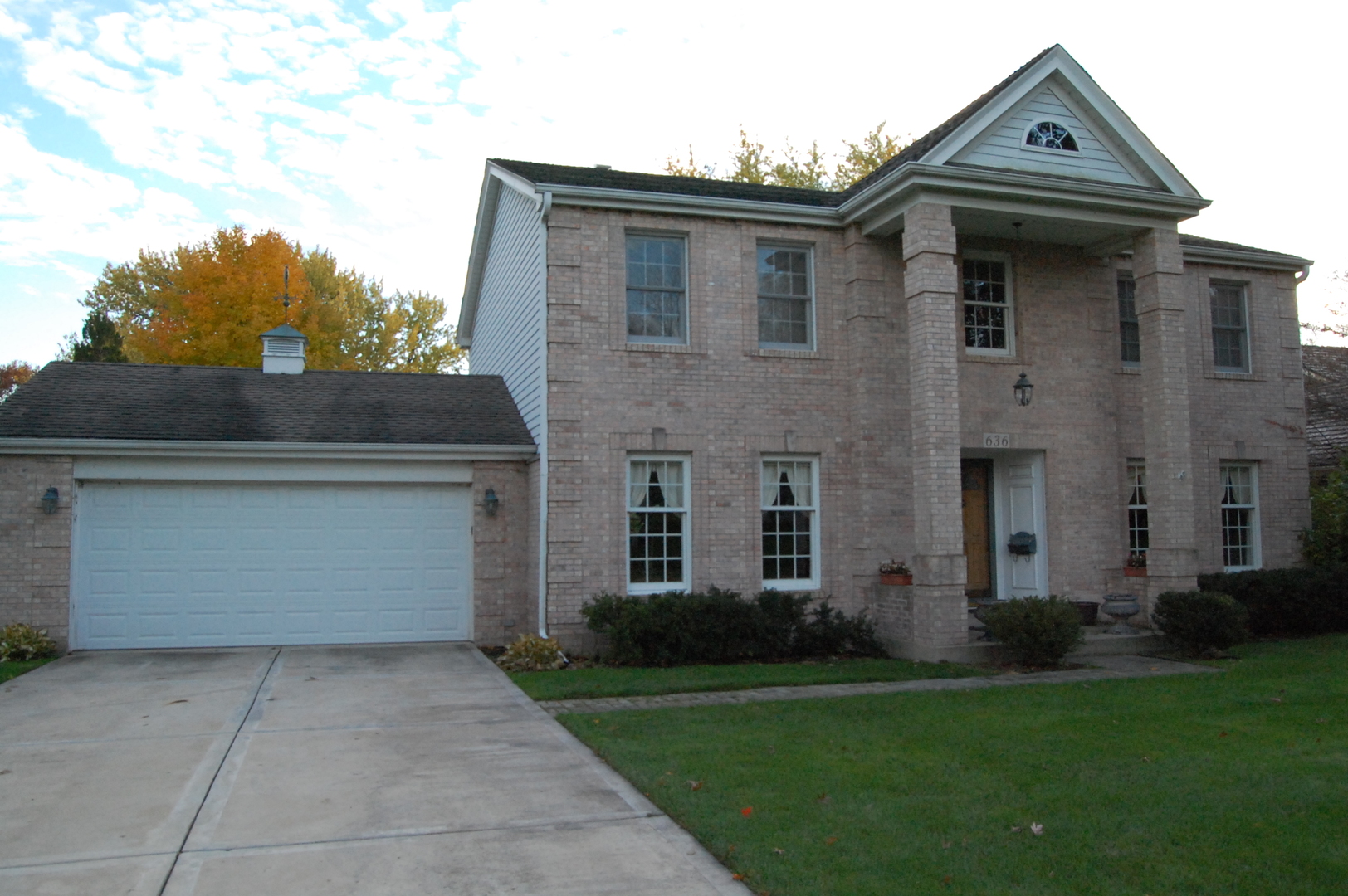 636 West Bauer Road Naperville, IL 60563 - Photo 2 of 20