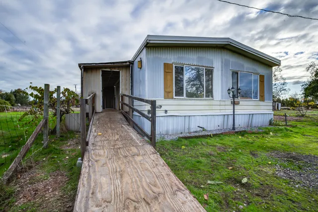 $96,000 | 17677 Olinda Road, Anderson, CA 96007