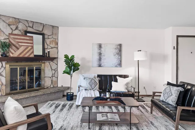 $259,000 | 1002 West 7th Avenue, Unit 203, Spokane, WA 99204