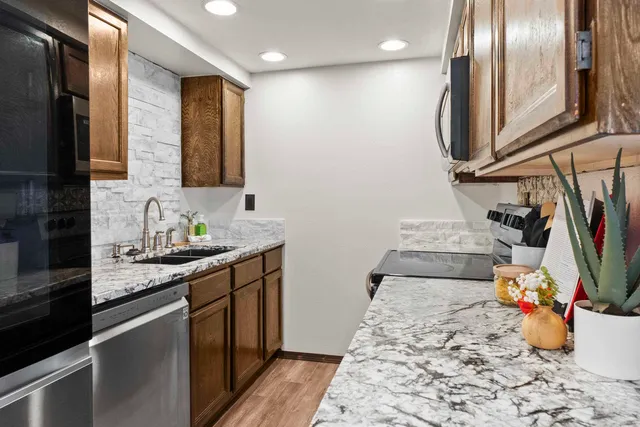 $259,000 | 1002 West 7th Avenue, Unit 203, Spokane, WA 99204