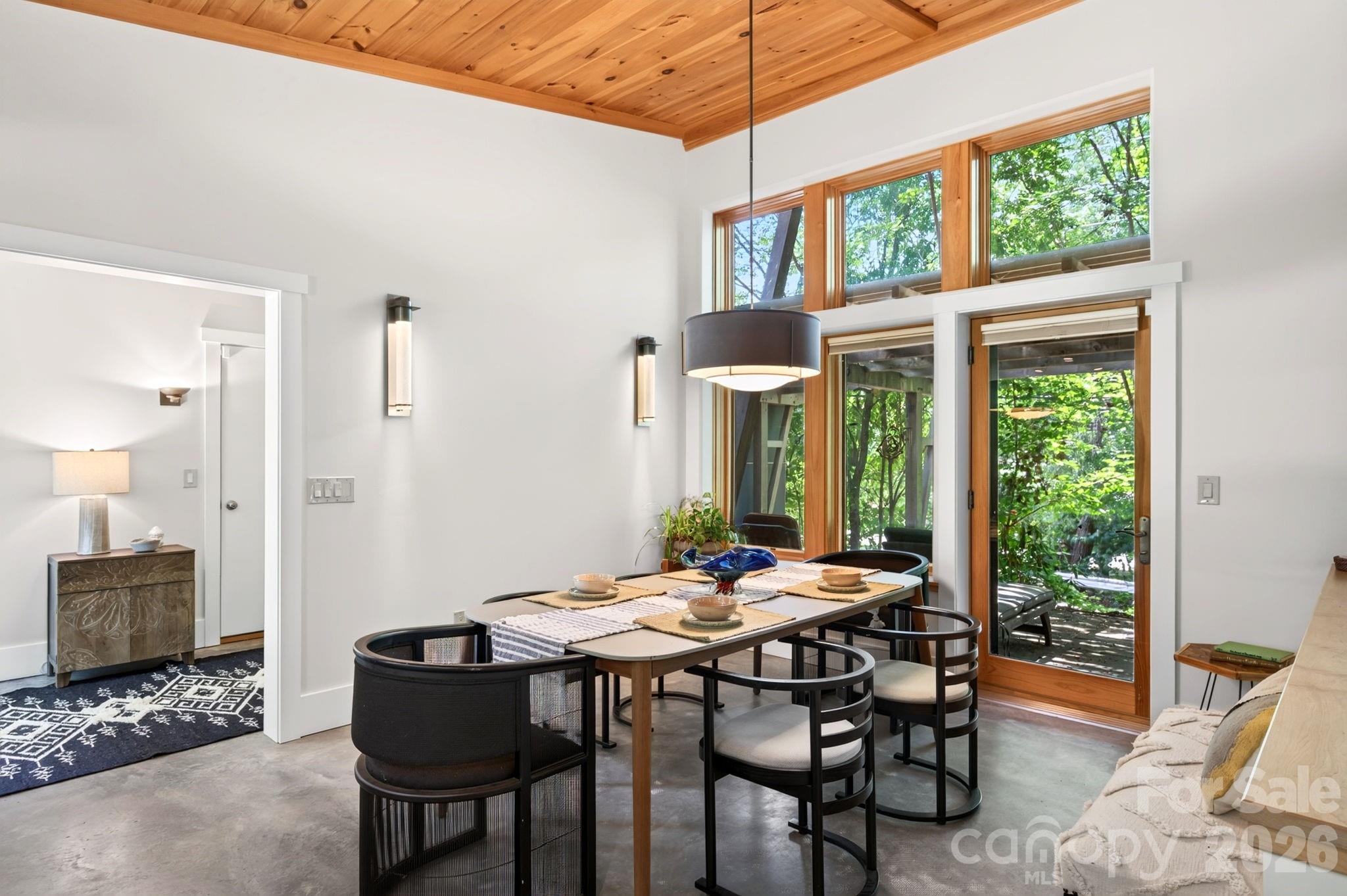 253 Edgewood Road Asheville, NC 28804 - Photo 7 of 38