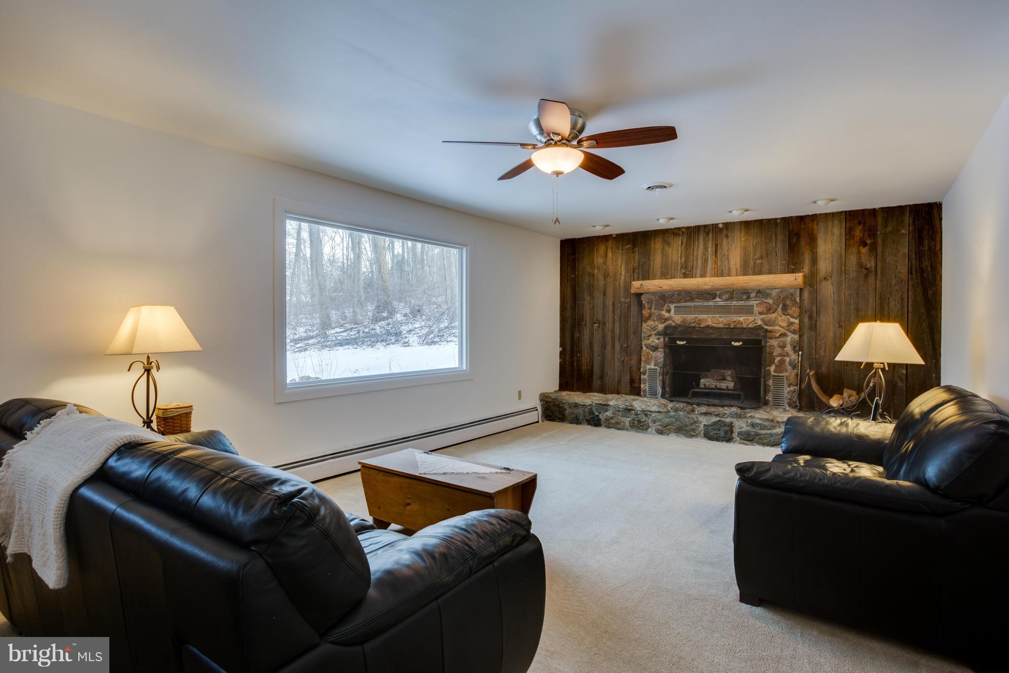 3914 Grave Run Road Manchester, MD 21102 - Photo 2 of 19 Family Room