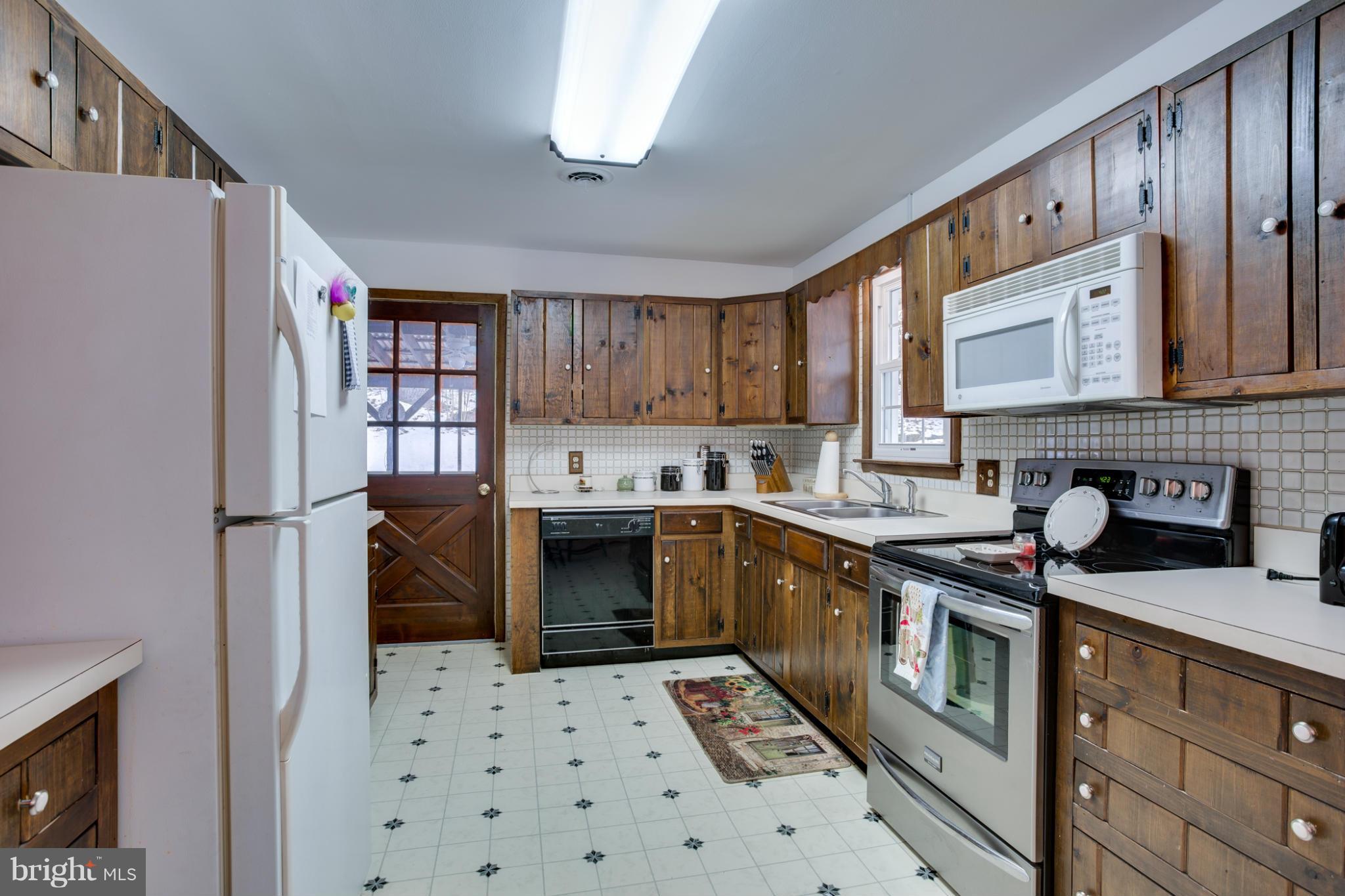 3914 Grave Run Road Manchester, MD 21102 - Photo 6 of 19 Kitchen