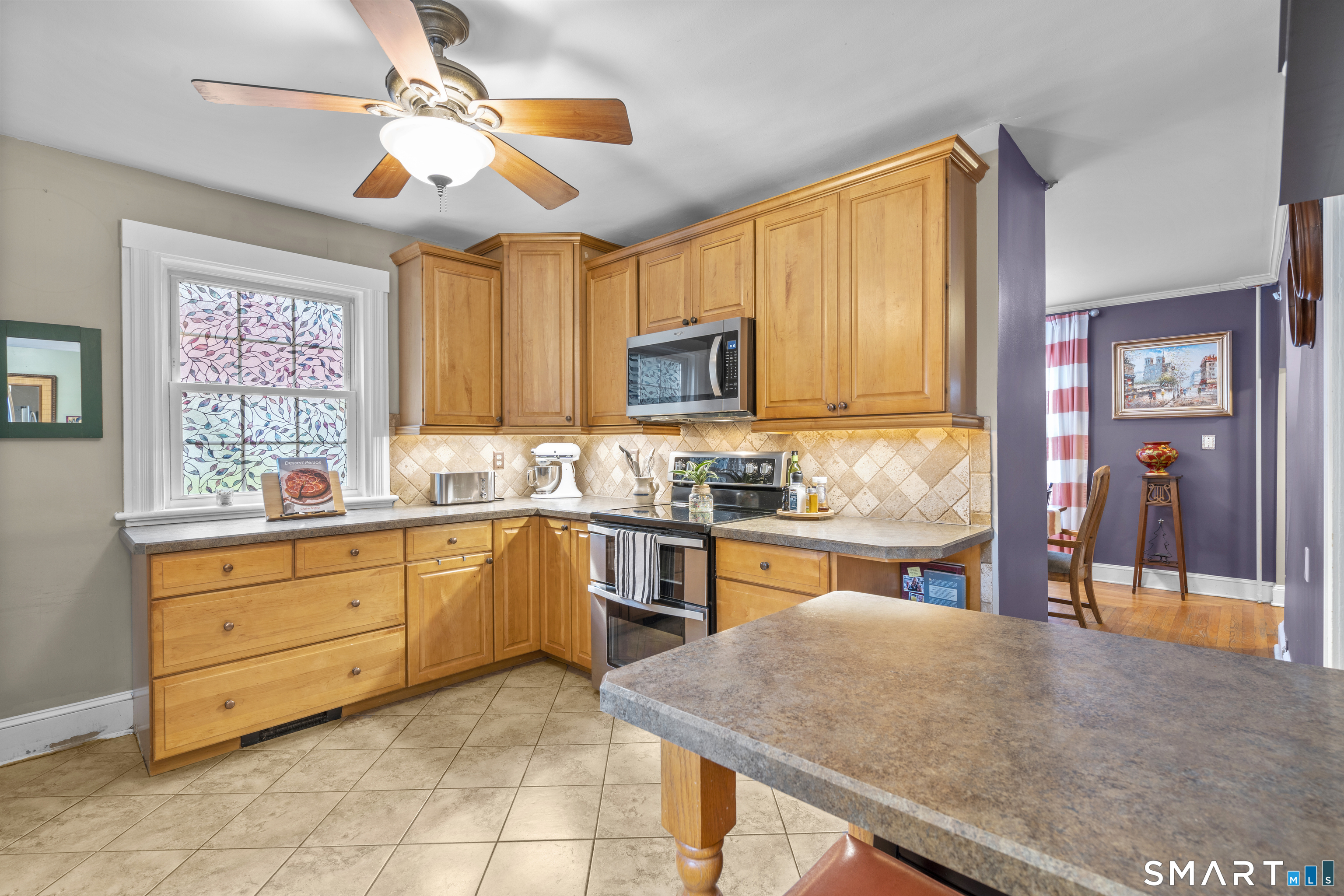 162 Newton Street Meriden, CT 06450 - Photo 6 of 34