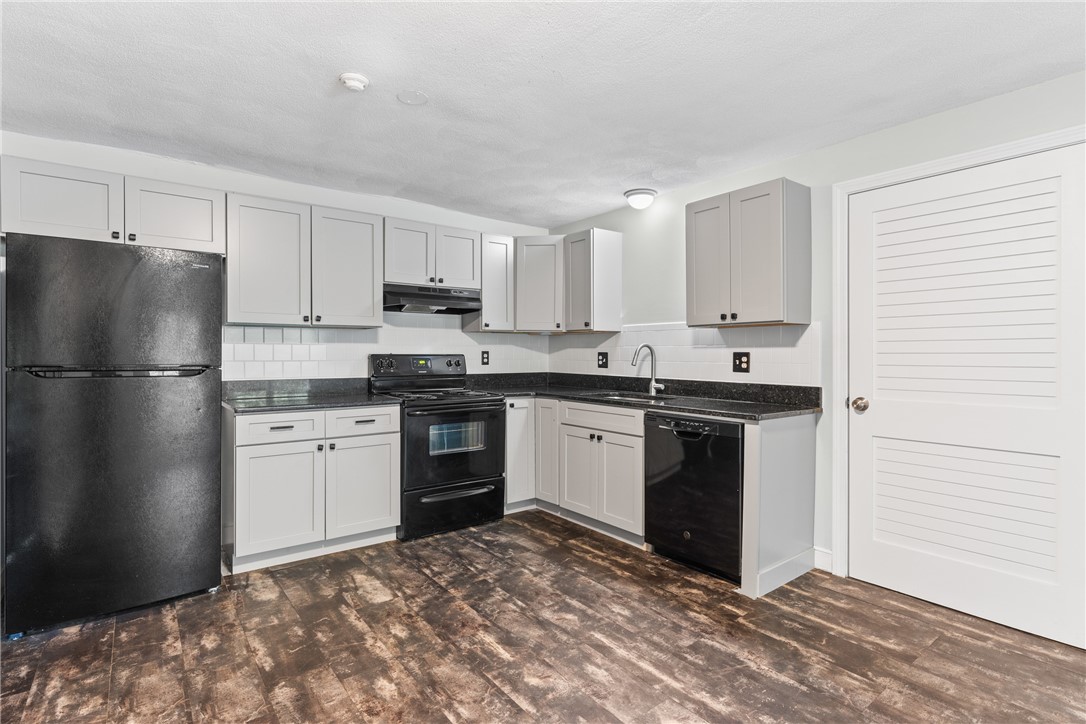 555 Diamond Hill Road, Unit 303 Woonsocket, RI 02895 - Photo 4 of 15
