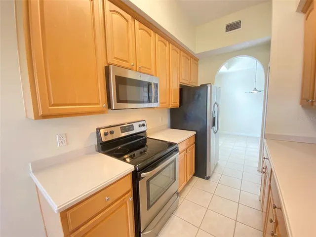 $2,350 | 9435 Myrtle Creek Lane, Unit 308, Orlando, FL 32832