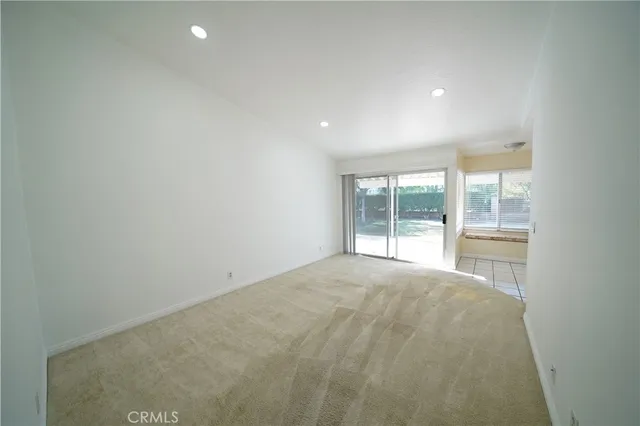 $4,250 | 27767 Crookshank Drive, Saugus, CA 91350