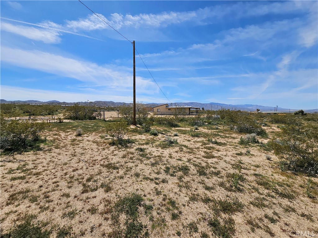 5566 Oleta Road Johnson Valley, CA 92285 - Photo 46 of 48 a view of an ocean