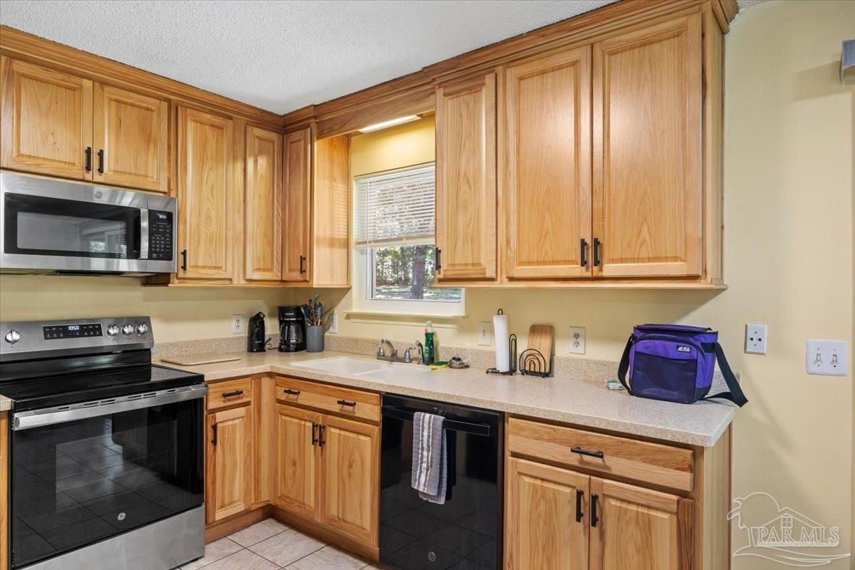 4581 Riley Road Milton, FL 32583 - Photo 12 of 30 Gallery Image 12