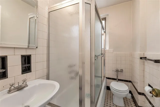 $299,900 | 76-12 35th Avenue, Unit 1B | Jackson Heights