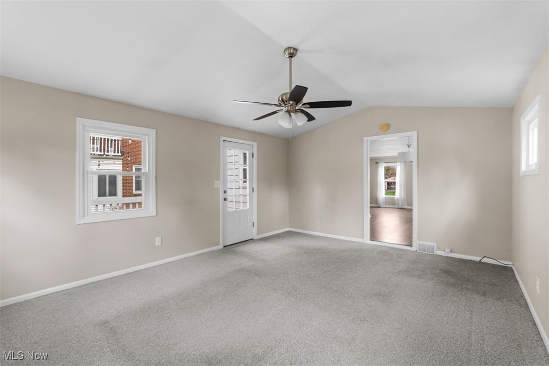 1747 Oakmount Road South Euclid, OH 44121 - Photo 12 of 28