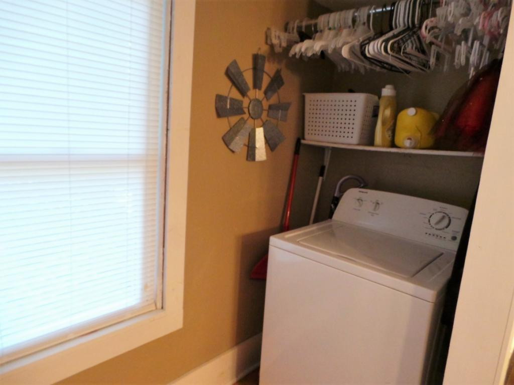 1718 Indian Ridge Road Johnson City, TN 37604 - Photo 17 of 36 Photo 17