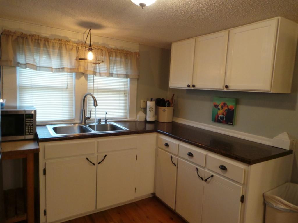 1718 Indian Ridge Road Johnson City, TN 37604 - Photo 5 of 36 Photo 5