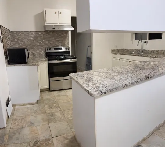 $145,900 | 694 Colfax Avenue, Benton Harbor, MI 49022